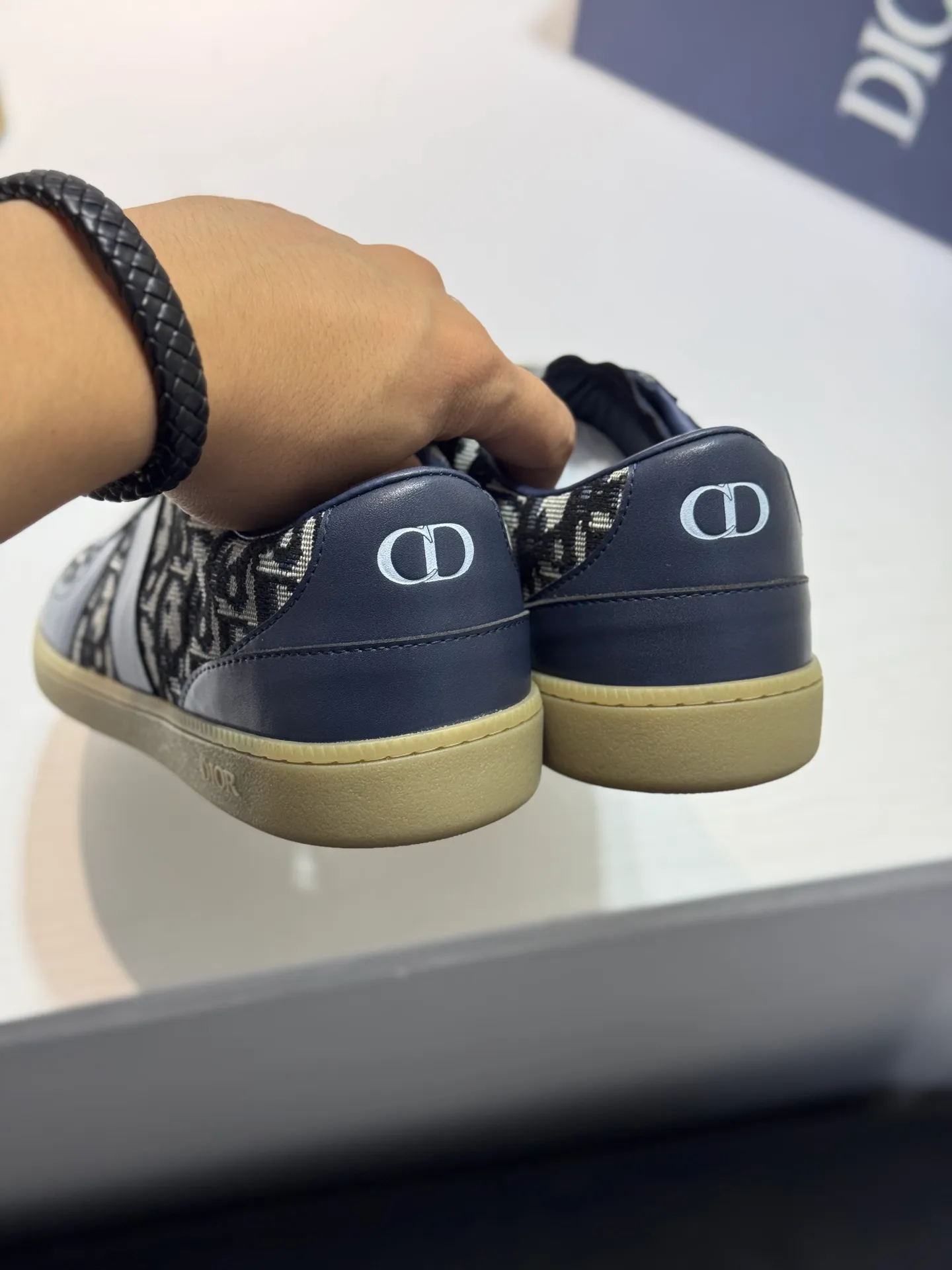 Men's Men's Shoes💰380【New Style】🎠🎠Dior🔍Top Purchasing Agency🇮🇹Di's hot style super popular sneakers are synchronized with the new product counters. The uppers are original Italian imported cowhide, the logo graphics are perfectly reproduced with complex craftsmanship necessary for fashionistas, and the imported soft sheepskin lining is Sole: The original sole is specially provided by the original factory. The exclusive movable molded sole is super comfortable. The original factory follows the order. 🔍🔍Multiple colors are available. You can enter and exit the counter at will. Welcome to compare. A must-have for trendy men. Code number: 38-44 (45 customized